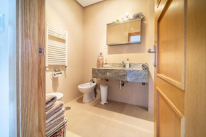 Villa with Private Pool - LO4LT